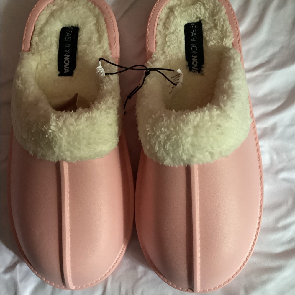 Platform Slippers - Picture 2 of 4
